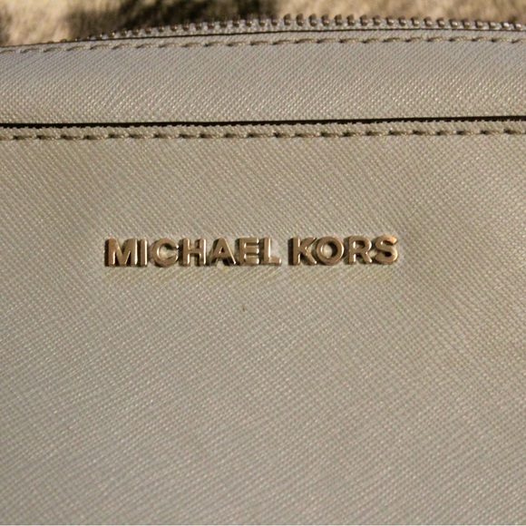 MICHAEL KORS BLUE SAFFIANO LEATHER CROSSBODY PURSE - Picture 3 of 6